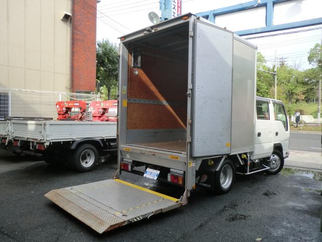 2011 Isuzu Elf – thumbnail 4