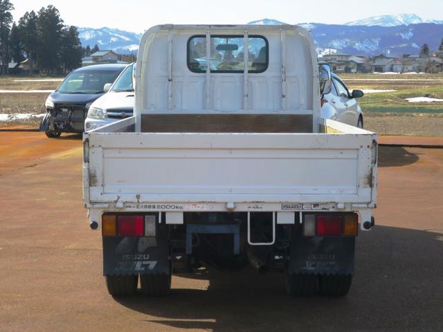 2002 Isuzu Elf – thumbnail 4