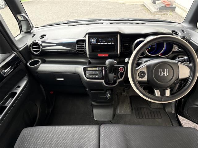 2011 Honda N-BOX – thumbnail 2