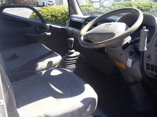 2007 Hino Dutro – thumbnail 3