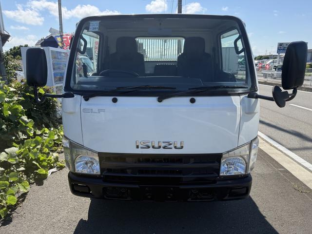 2010 Isuzu Elf – thumbnail 3