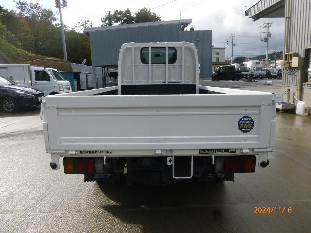2004 Isuzu Elf – thumbnail 4