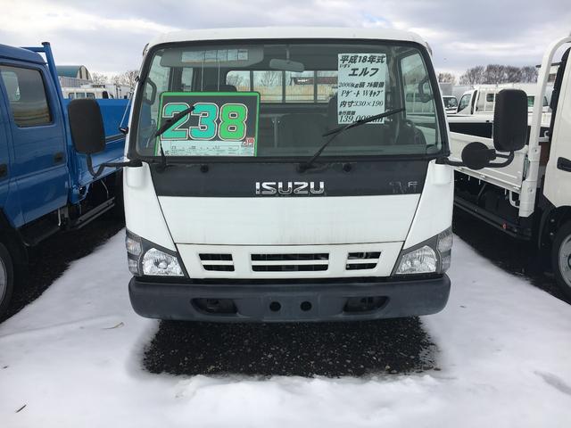 2006 Isuzu Elf – thumbnail 2