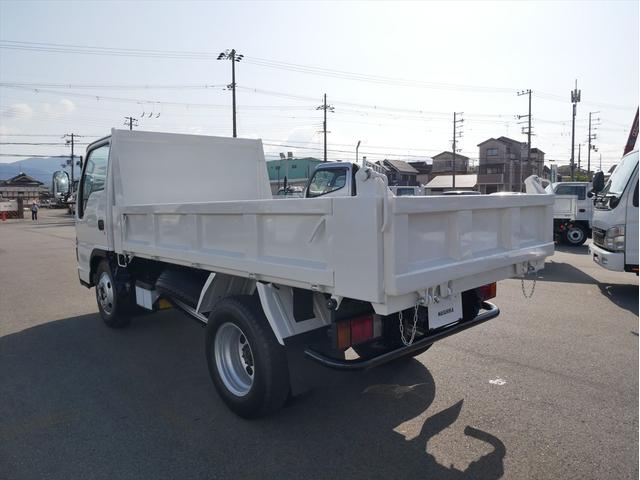 2006 Isuzu Elf – thumbnail 4