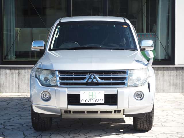 2010 Mitsubishi Pajero – thumbnail 2