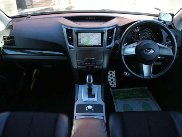 2009 Subaru Legacy Touring Wagon – thumbnail 4