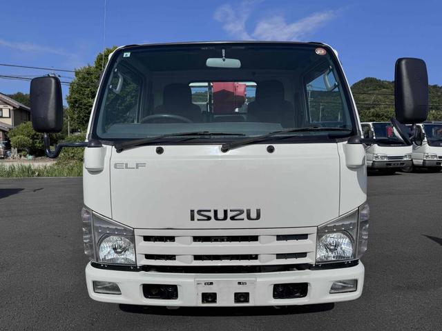 2009 Isuzu Elf – thumbnail 4
