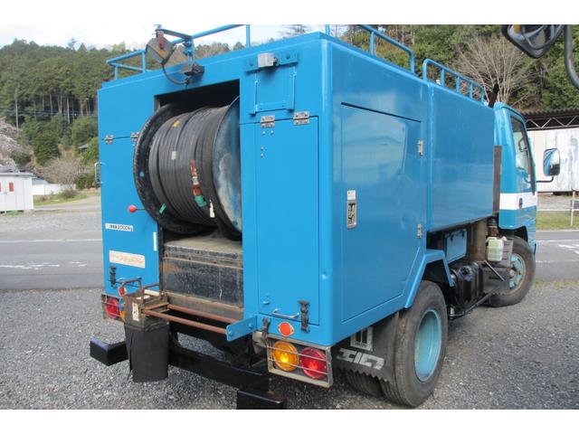 2001 Isuzu Elf – thumbnail 3
