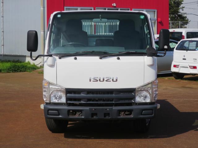 2011 Isuzu Elf – thumbnail 2