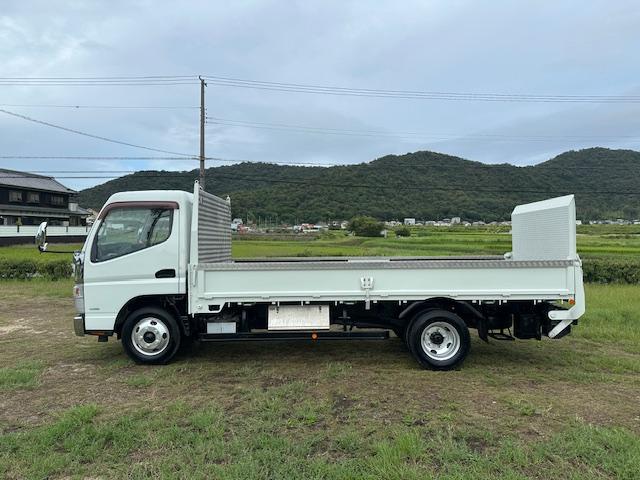 2011 Mitsubishi Fuso Canter – thumbnail 4