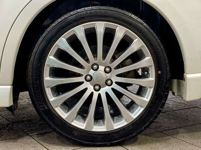 2011 Subaru Legacy Touring Wagon – thumbnail 4