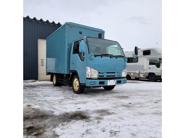 2008 Isuzu Elf – thumbnail 2