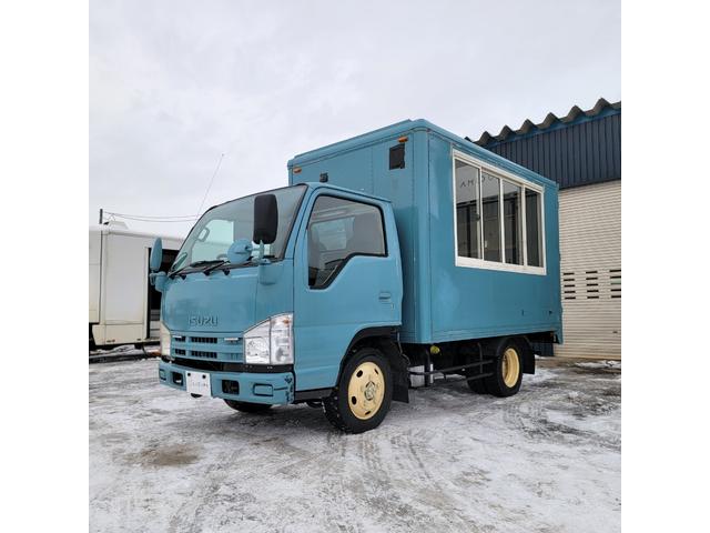 2008 Isuzu Elf – thumbnail 3