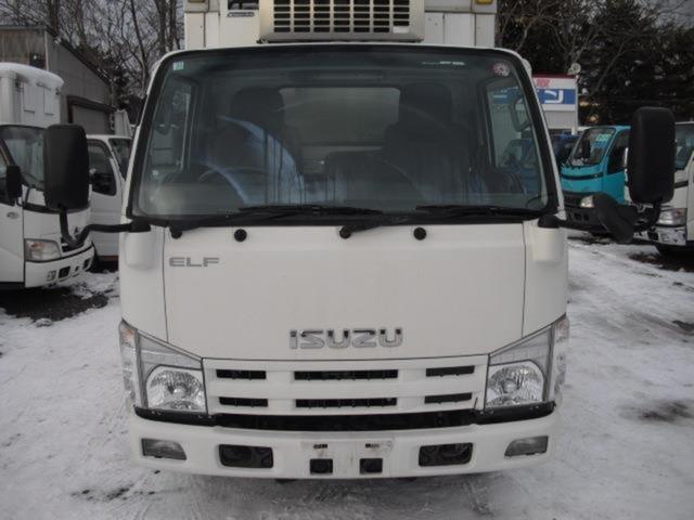 2011 Isuzu Elf – thumbnail 2