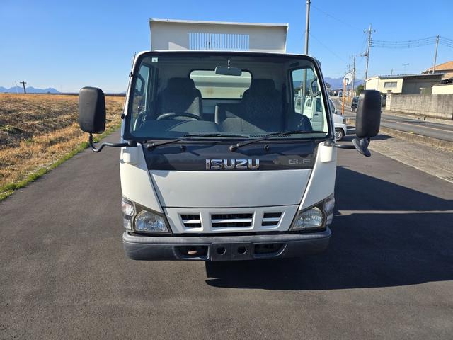 2005 Isuzu Elf – thumbnail 3