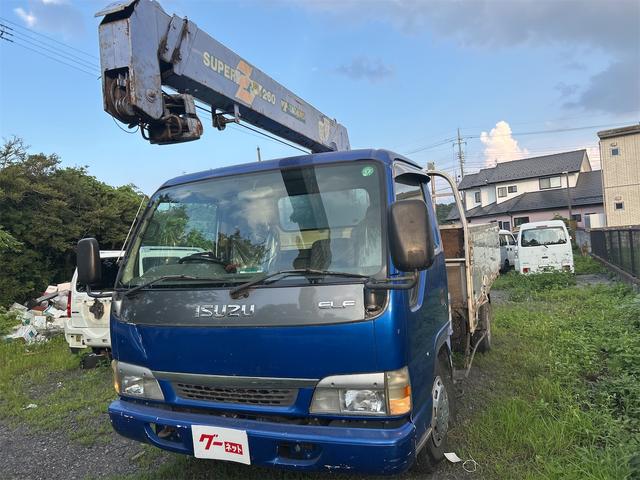 2004 Isuzu Elf