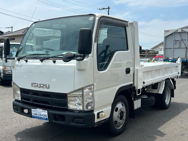 2011 Isuzu Elf