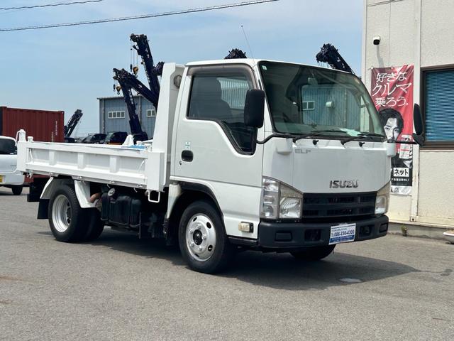 2011 Isuzu Elf – thumbnail 2