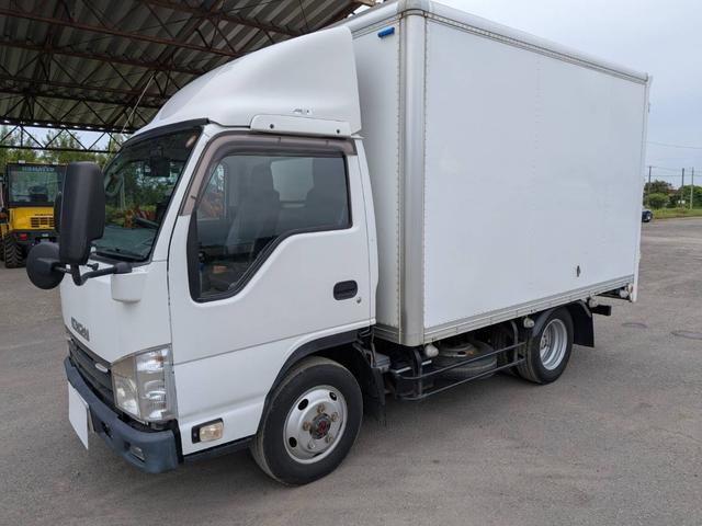 2011 Isuzu Elf