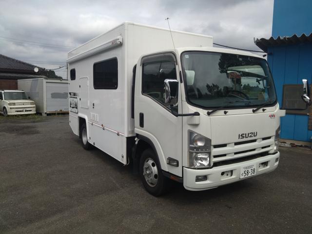 2009 Isuzu Elf