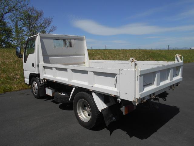 2005 Isuzu Elf – thumbnail 3