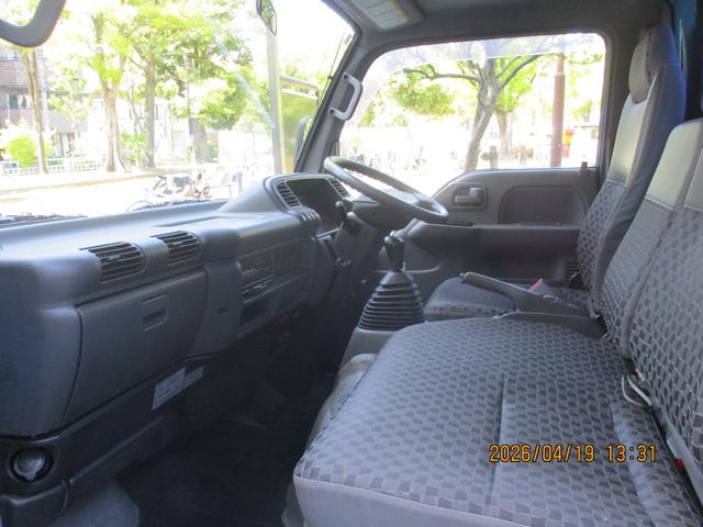 2005 Isuzu Elf – thumbnail 3