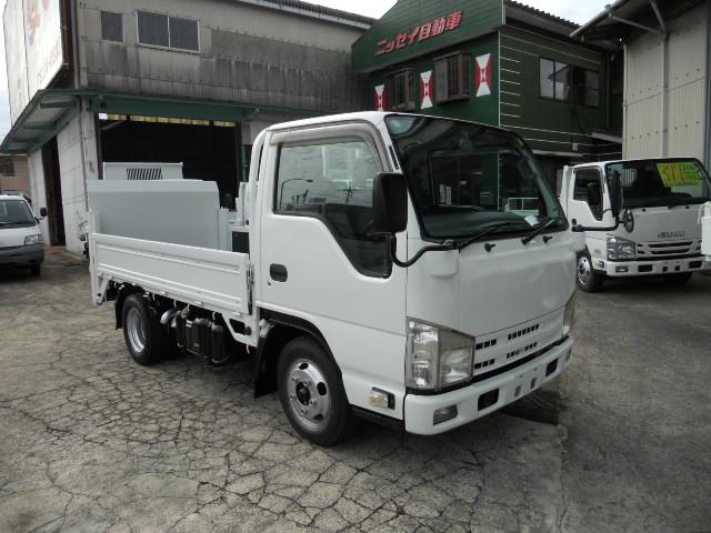 2011 Isuzu Elf – thumbnail 2