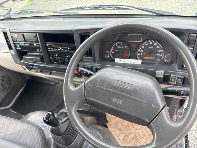 2008 Isuzu Elf – thumbnail 3