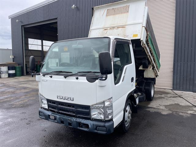2008 Isuzu Elf