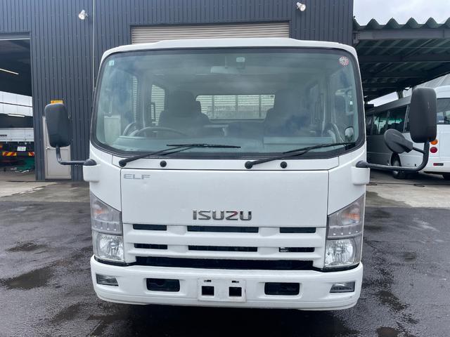 2009 Isuzu Elf – thumbnail 2