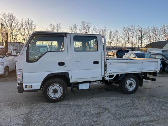 2009 Isuzu Elf – thumbnail 4