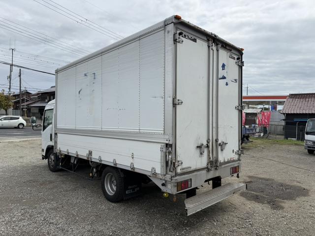 2007 Isuzu Elf – thumbnail 3
