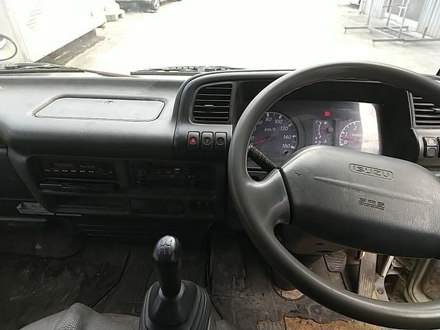 2005 Isuzu Elf – thumbnail 2