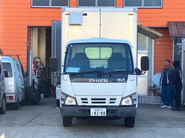 2007 Isuzu Elf – thumbnail 2