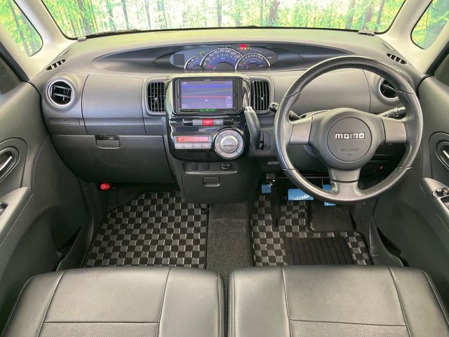 2011 Daihatsu Tanto – thumbnail 3