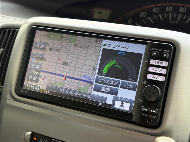 2011 Daihatsu Tanto – thumbnail 4