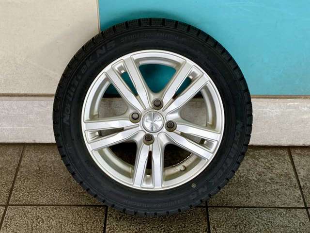 2010 Daihatsu Tanto – thumbnail 4