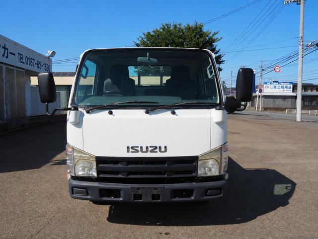 2010 Isuzu Elf – thumbnail 2
