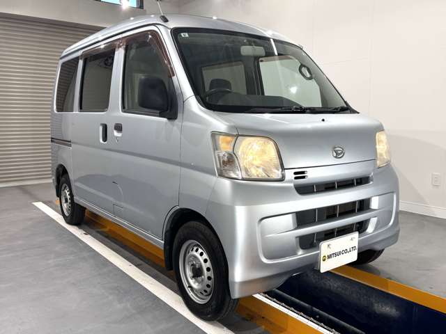 2010 Daihatsu Hijet Cargo – thumbnail 2