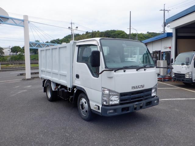2010 Isuzu Elf – thumbnail 2