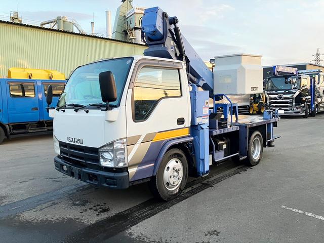 2008 Isuzu Elf – thumbnail 2