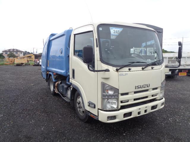 2011 Isuzu Elf – thumbnail 2
