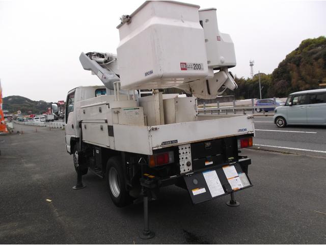 2007 Isuzu Elf – thumbnail 2