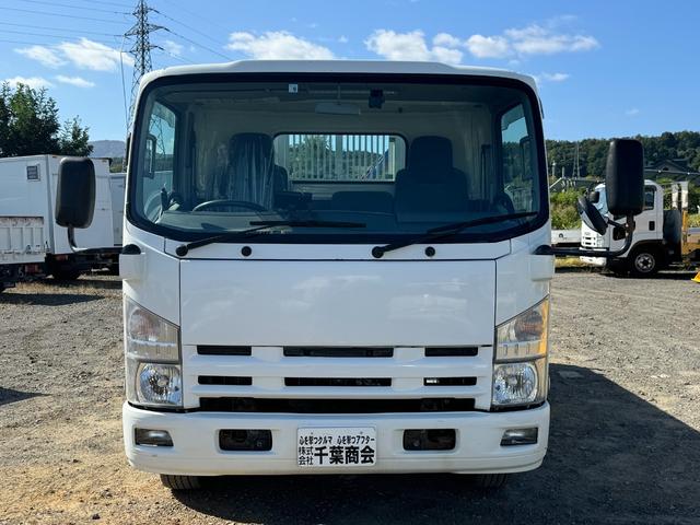 2010 Isuzu Elf – thumbnail 2