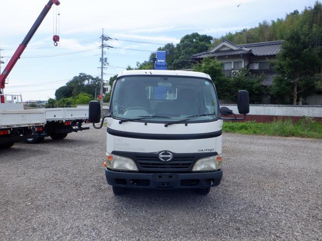 2011 Hino Dutro – thumbnail 3