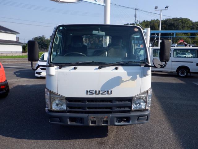 2010 Isuzu Elf – thumbnail 3