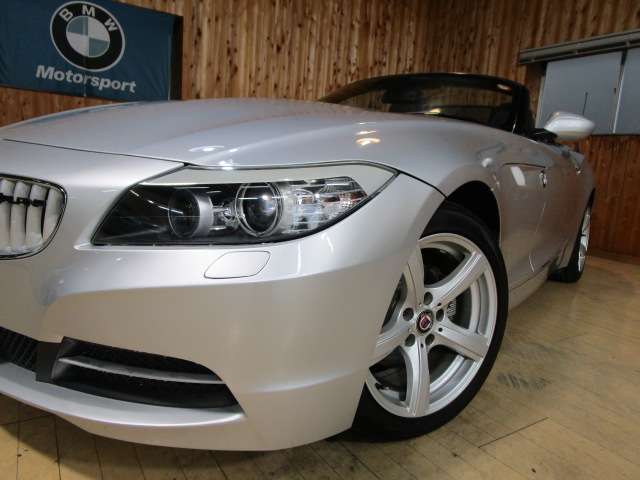 2010 BMW Z4 – thumbnail 4