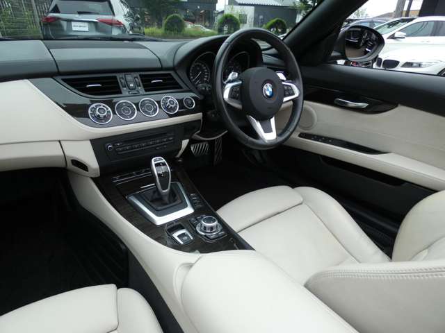 2009 BMW Z4 – thumbnail 3