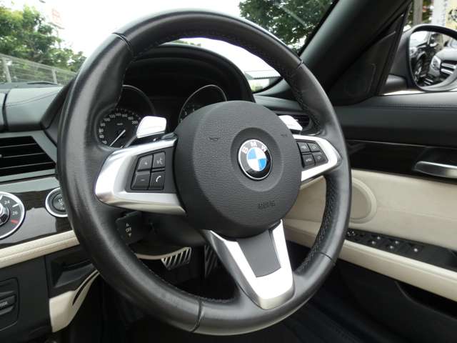 2009 BMW Z4 – thumbnail 4