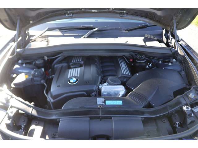 2011 BMW X1 – thumbnail 2